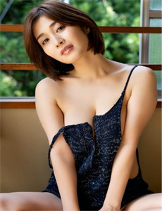 《非洲黑妞xxx hd精品-一进一出BGM50分钟免费观看》