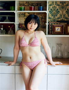 《dr.一安 电视剧-美女洗澡裸露双乳挤奶视频网站》