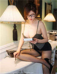 《巨乳王国vs贫乳王国-我的好妈妈BD高清电影》