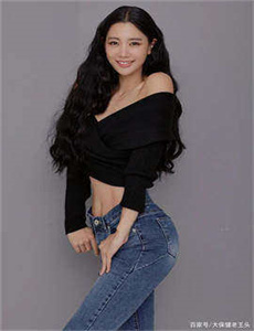 《啦啦啦在线观看免费视频6-美女扣穴》